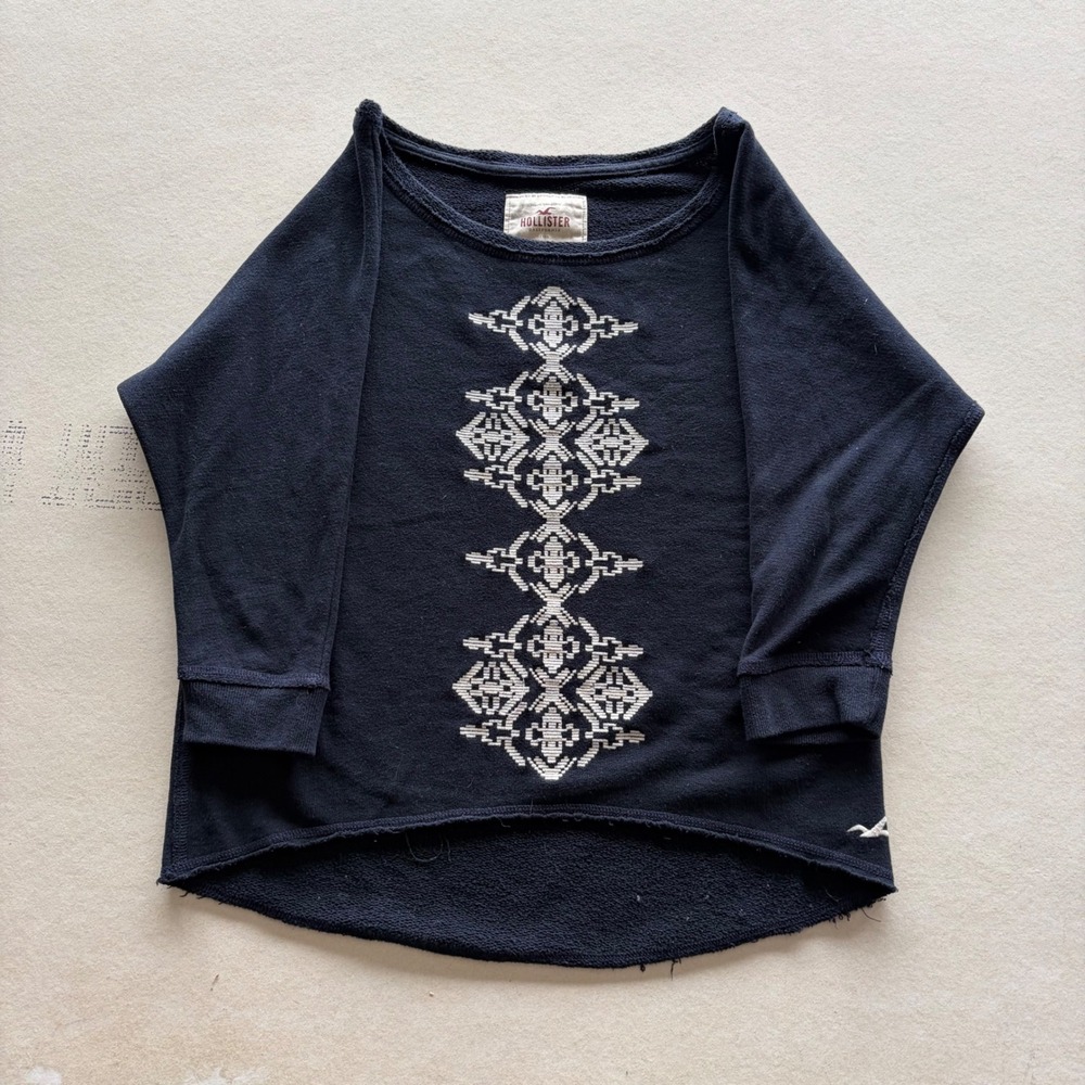 Y2K Hollister Crewneck Sweater